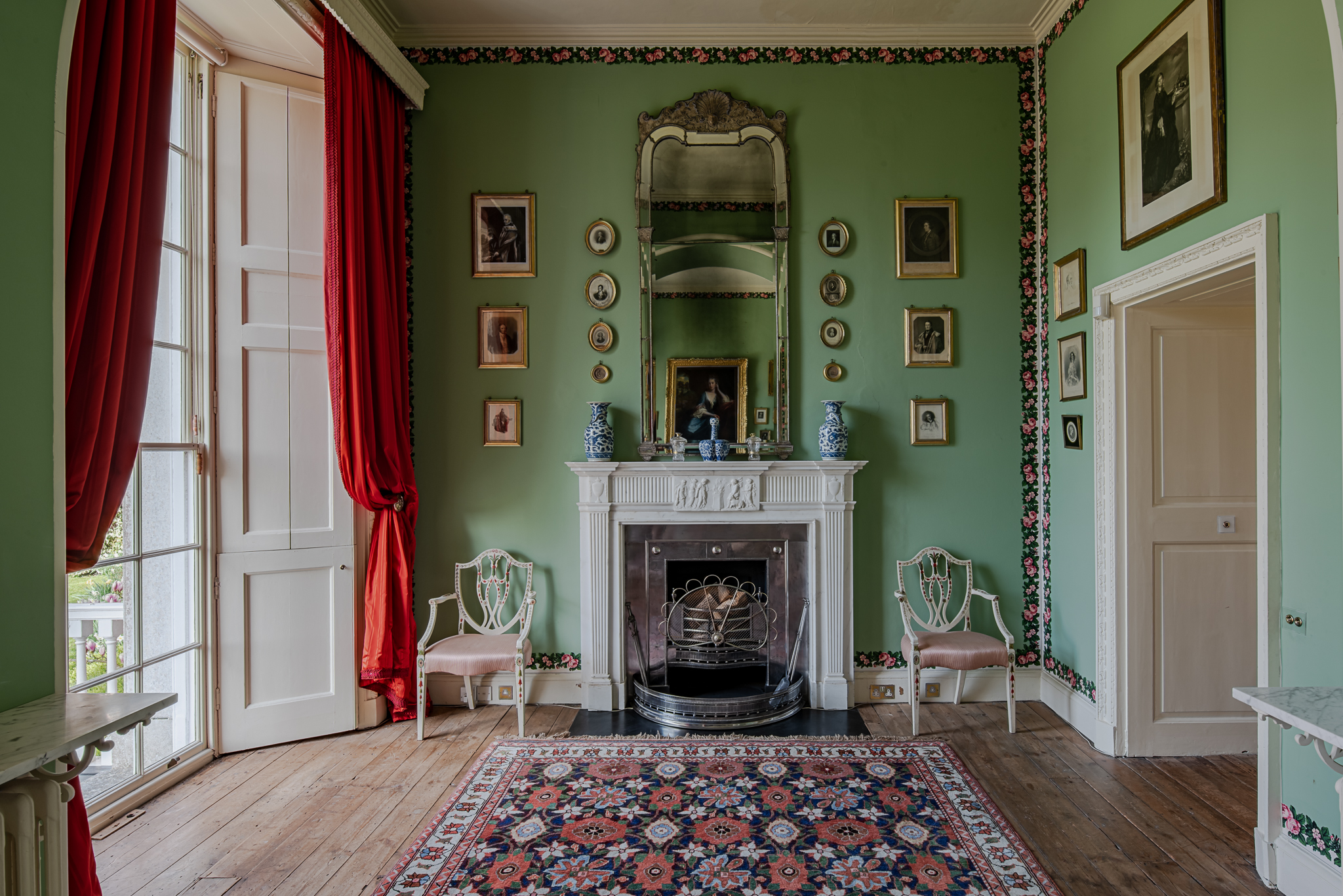 The Colourful Past Edward Bulmer And The English Country House Book 